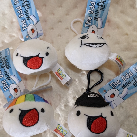 Holiday Stocking Stuffers:. Four (4) Odd 1's Out Keychain / Back Pack Tags - Picture 4 of 7